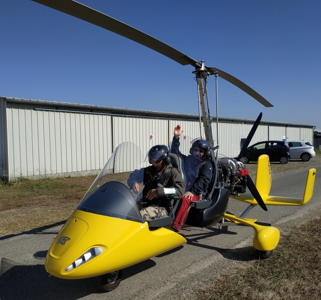  Listo para el despegue del autogiro.