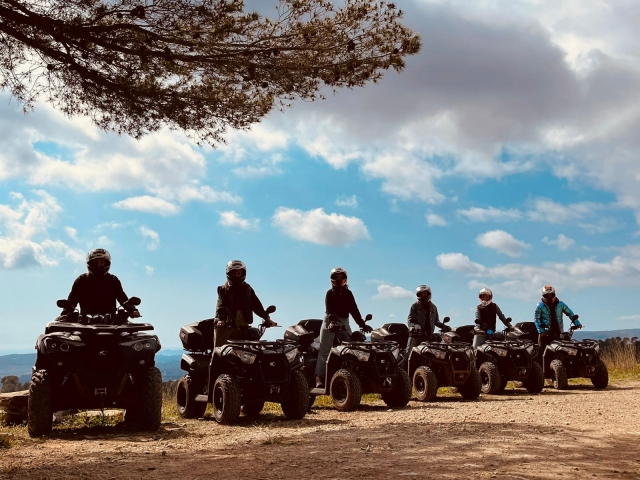  Actividad en cuatrimoto con amigos en el Var 