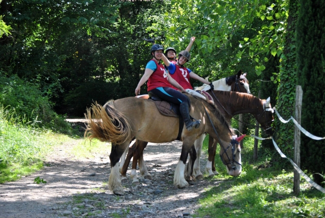  Divertidos pbaños a caballo en Alto- Garona
