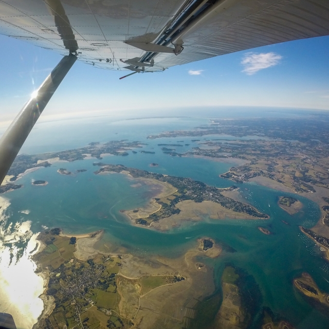  Una vista impresionanle de la costa de Morbihan 