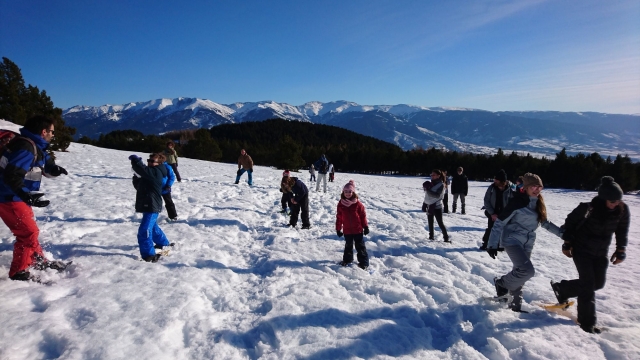 Actividad invernal divertida en el Pirineo catalán 