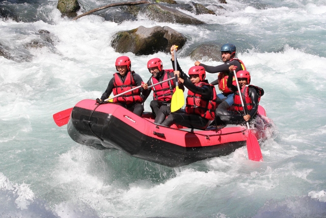Rafting en grupo en Bourg Saint Maurice 