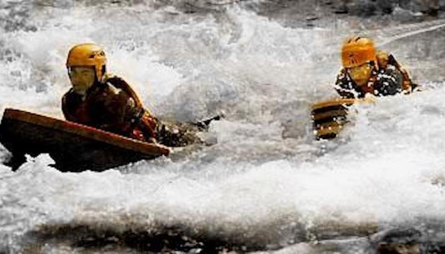 Deslizarse en las aguas brava de Saboya