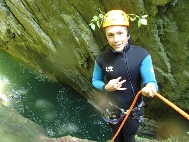  Descenso en rápel en el Jura 