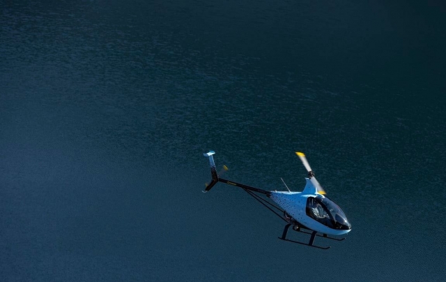  Vuelo en helicóptero sobre el lago de Annecy 