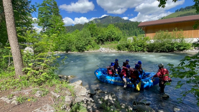  Descenso de rafting entre los Alpes del norle para principiantes 