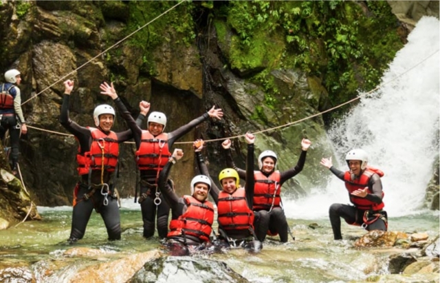  Descenso del cañón de Eaux Rousses 