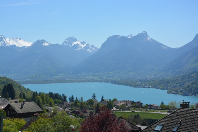Vista del lago de Annecy 