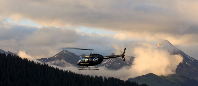  Vuelo en helicóptero en los Alpes 