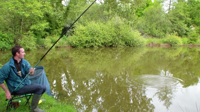 Jornada de pesca fluvial 