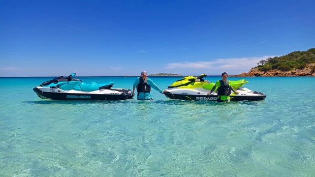  Unos momentos antes de la salida para el paseo en jet ski 