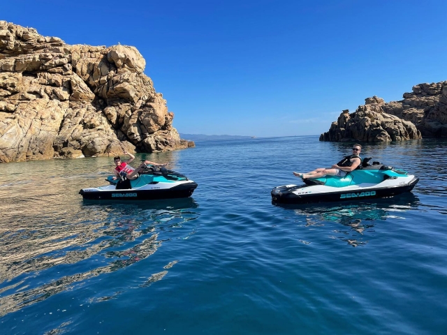  Paseo en jet ski en Córcega del Sur con nuestros monitores siempre de buen humor 
