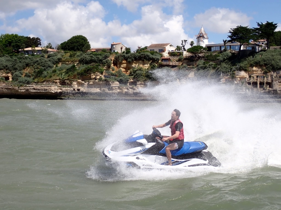 Aventura en jet ski en la ría 