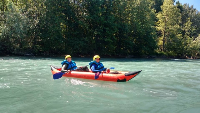 Día de canoa inflable a orillas del Ubaye 