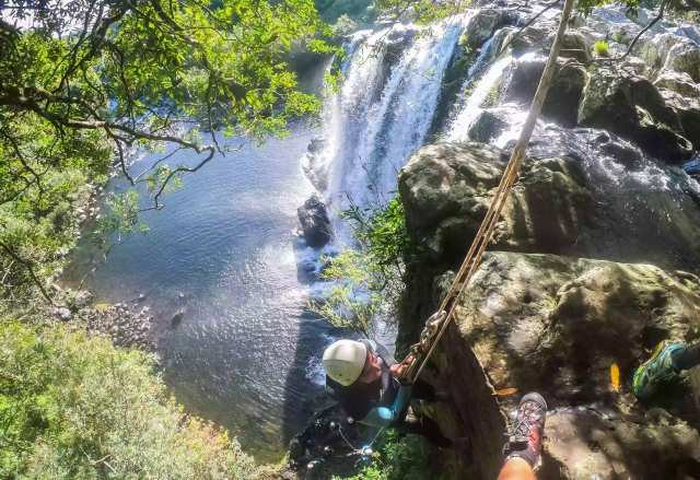  Rápel guiado en el Bassin Boeuf Barranquismo 