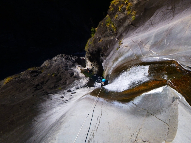  Barranquismo en Fleurs Jaunes 