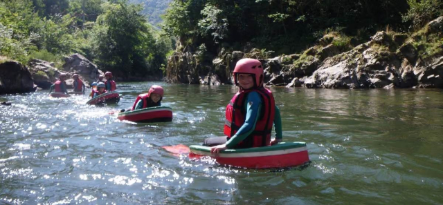 2 descensos en hidrospeed por el Nive - 3 h