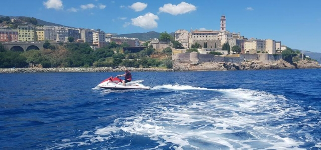  Sesión de jet skis para aprender los conceptos básicos 