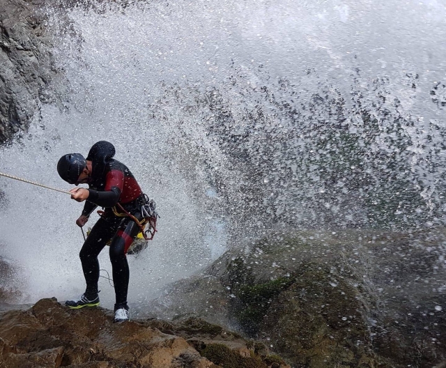  Rappel en la soga en Aveyron 