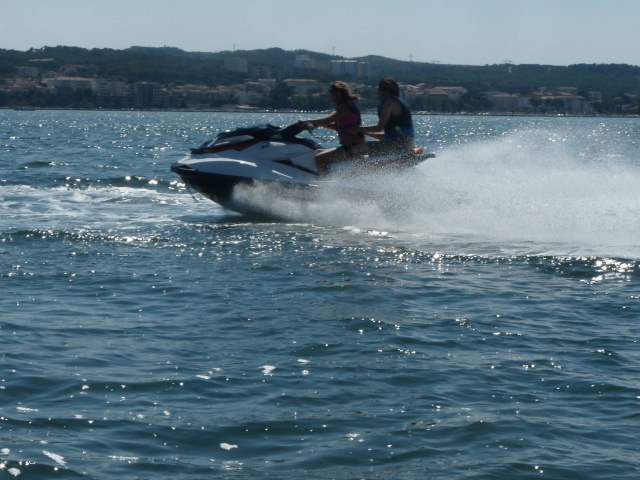 Jet ski biplaza para diversión en pareja 