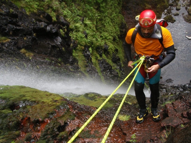  Excursión entre mar y cerro en el cañón de Riou de Cuébris
