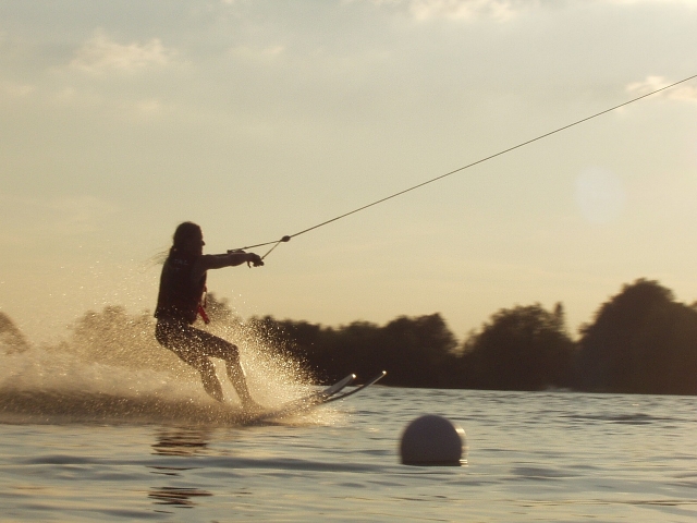  Prueba acrobacias en una jet ski 