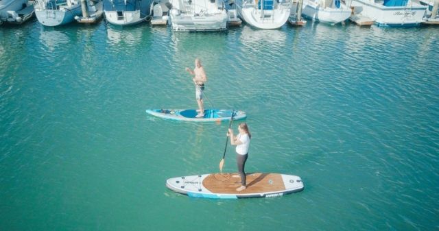 Paseo en remo por las aguas cristalinas de Niza