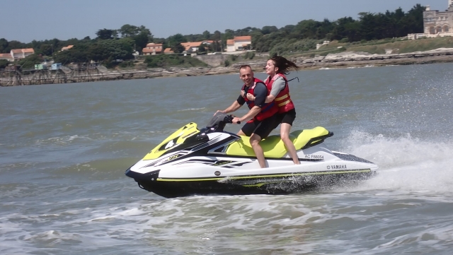  Jet-ski en dúo para más diversión 