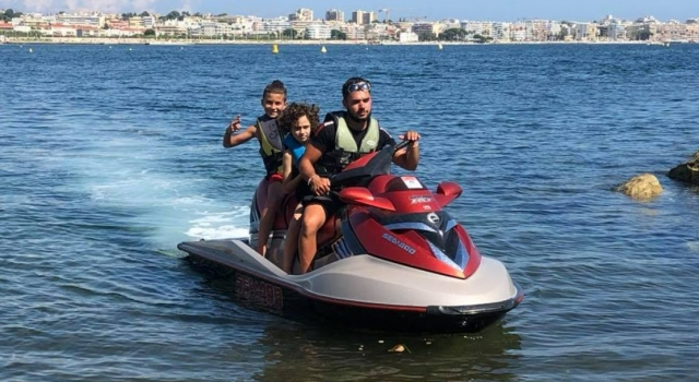 Renta de jet skis en la Costa Azul 