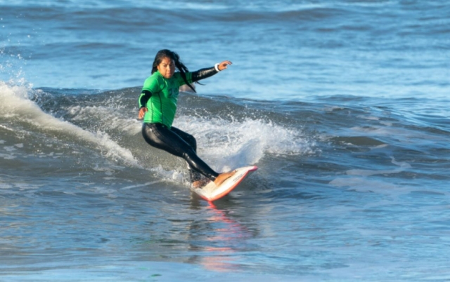  Experimenta el surf eléctrico 