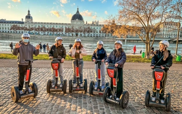 Actividad lúdica y cultural en un Segway fácil de usar 