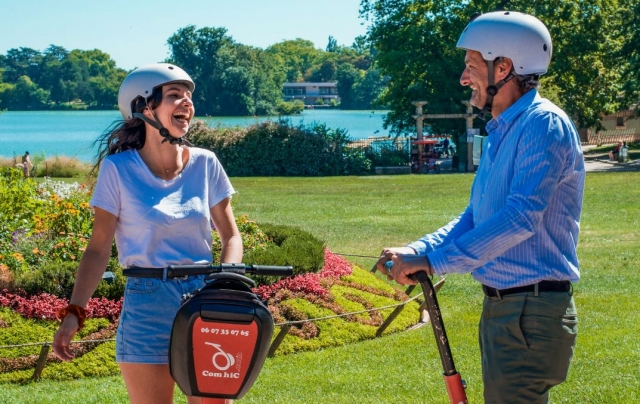  Buen humor garantizado duranle el paseo en Segway 