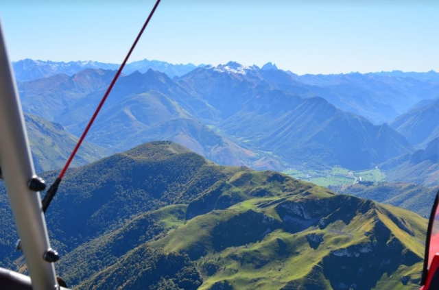  Sierra del Pirineo apreciada desde el ULM basculanle 