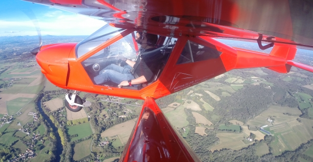  Vuelo ULM multieje en los Pirineos Atlánticos