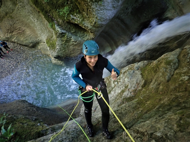  Descenso en rápel por el cañón 