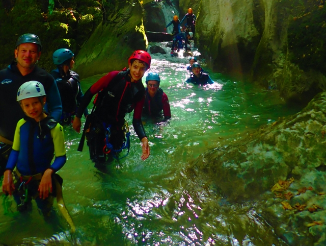 Paso por las aguas cristalinas 