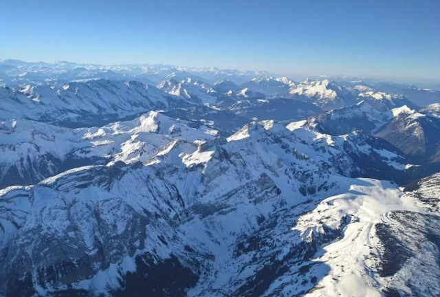  ¡Descubra los majestuosos picos de los Alpes! 
