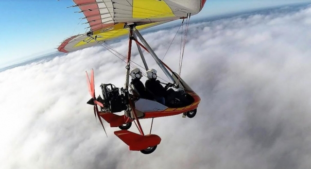  En plena inmersión aérea en las nubes 