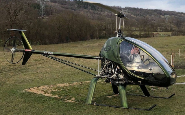  Disfrule de una vista panorámica gracias al cristal del helicóptero