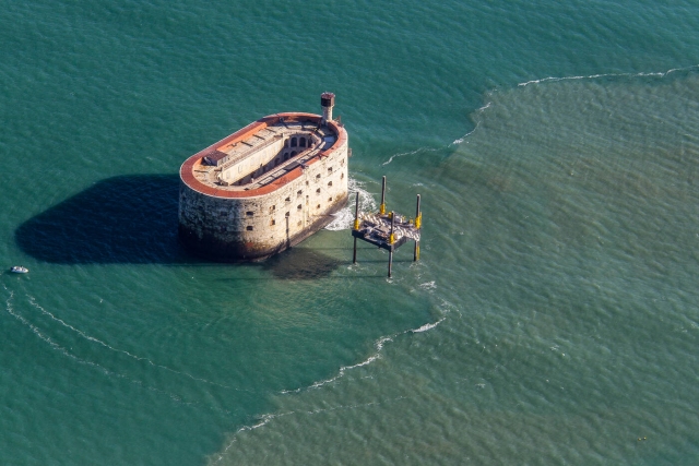  Sobrevuelo de Fort Boyard duranle su vuelo 
