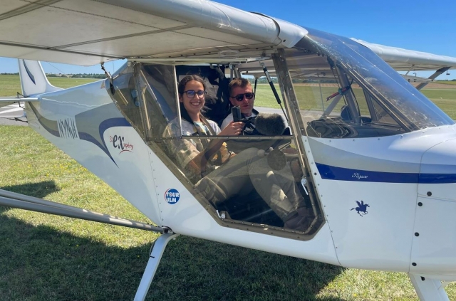  Embarque con un piloto multieje profesional 