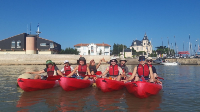 Actividad de kayak en Fouras 