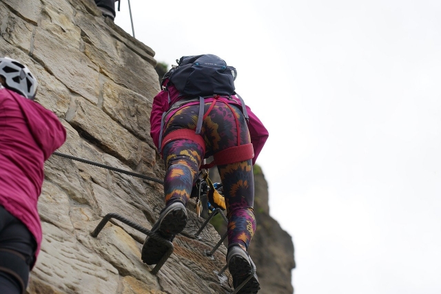  Escalar las paredes de roca de Auvernia 