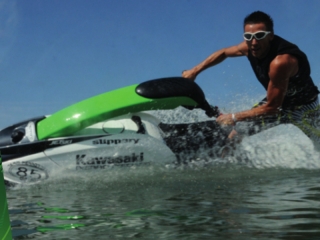 Renta de jet ski 1 hora en Issoire