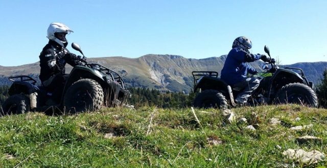  Embárquese en una aventura en el Jura y descubra esta región montañosa