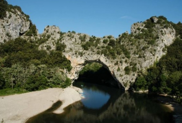  El famoso Pont d'Arc en Ardèche