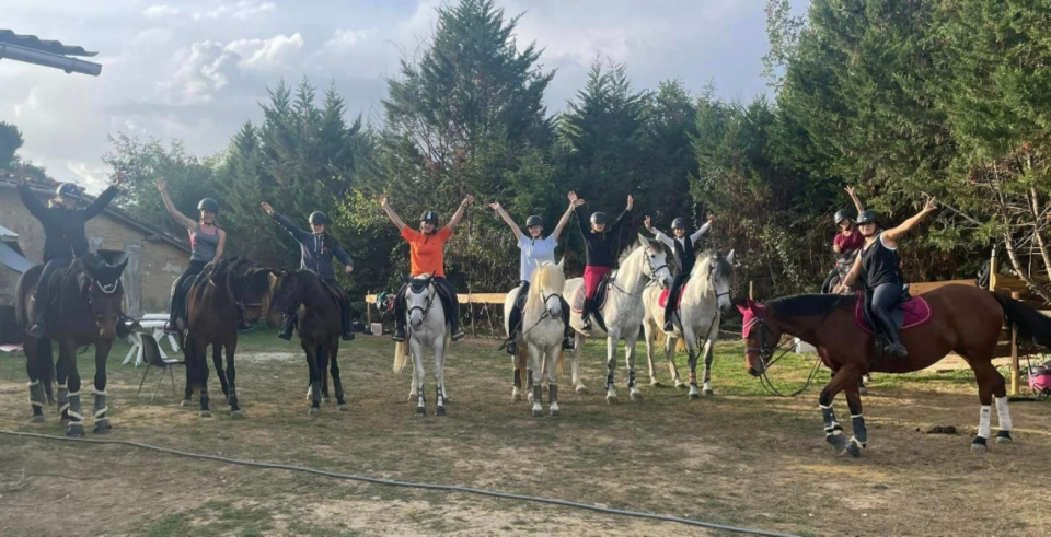  Grupo de amigos de excursión