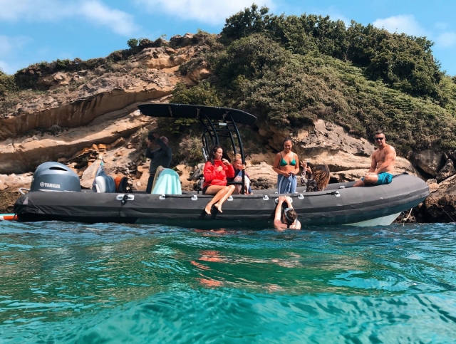  Impresionanle viaje en barco hasta la frontera con España