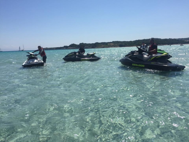  Salida para un paseo excepcional en jet ski 