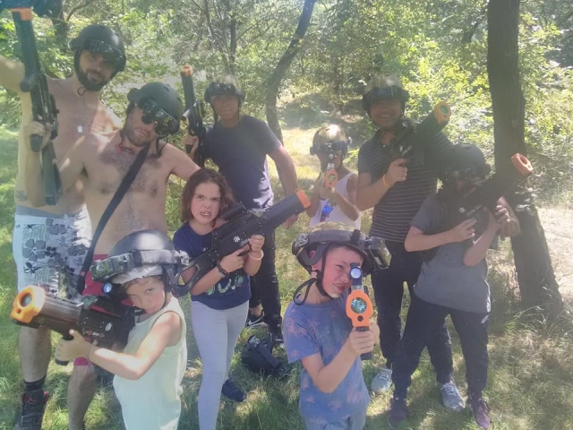  Venga con familiares o amigos a probar una actividad inusual 